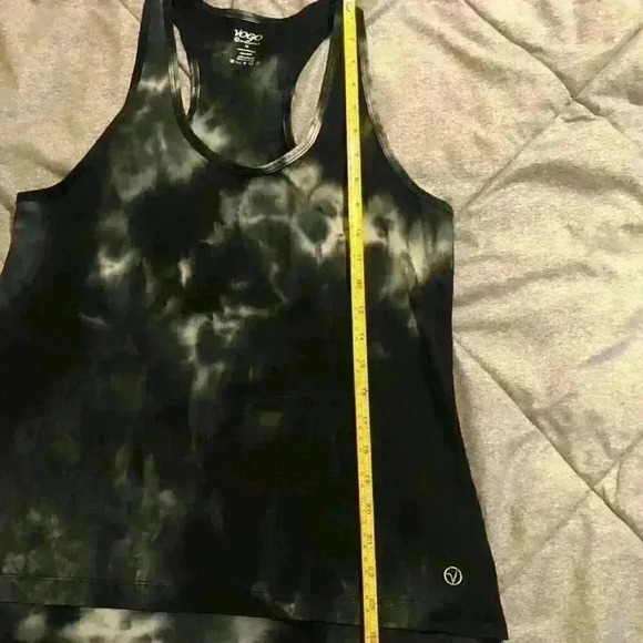 VOGO ATHLETICA Black/White Tie Dye Racerback Tank Top Size Medium‎ - Picture 5 of 5